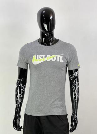 Футболка nike t-shirt