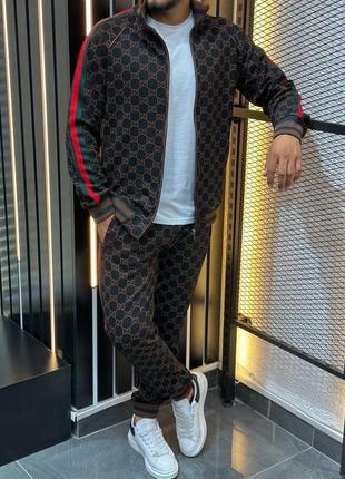 Спортивный костюм в стиле gucci