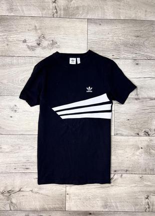 Adidas футболка оригинал xs серная original