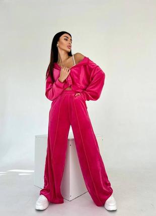 Спортивный костюм женский