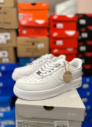 Nike air force 1 low white жіночі кросівки найк ейр форс 1 низькі білі шкіряні