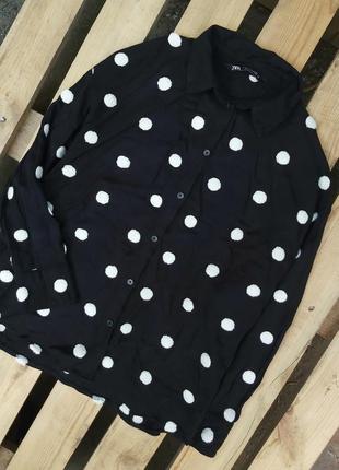 Черная рубашка в объемный горох от zara