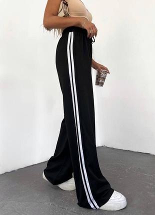 Спортивні штани жіночі