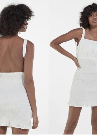 Белое летнее хлопковое легкое платье сарафан платье с открытой спинкой zara bershka