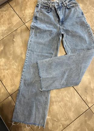 Джинси stradivarius uk 4, хс