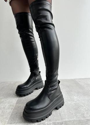 Ботфорты черные на высокой платформе демисезонные кожаные на флисе