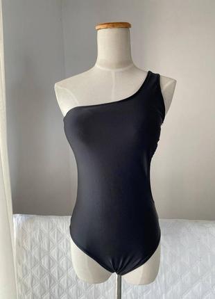 Купальник суцільний