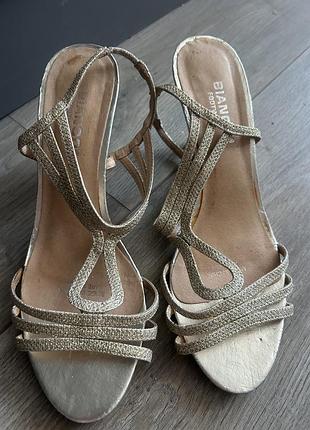 Босоніжки сандалі2 фото