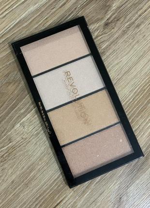 Палетка хайлайтеров makeup revolution london.