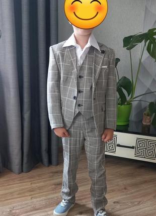 Костюм тройка для мальчика