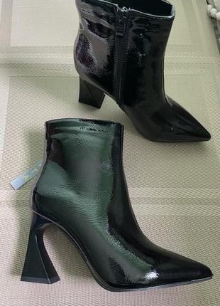 Сапожки ботильоны