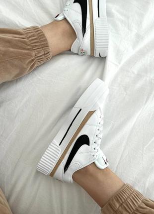 Женские кожаные кроссовки nike schedule court legacy white black найк коурт