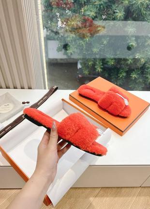 Пушистые, плюшевые тапки в стиле hermes3 фото