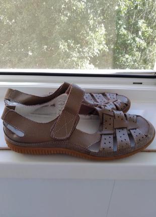 Супер удобные кожаные босоножки damart.