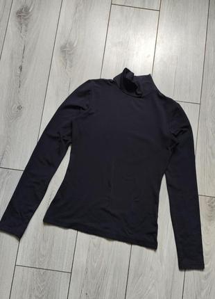 Черная базовая водолазка