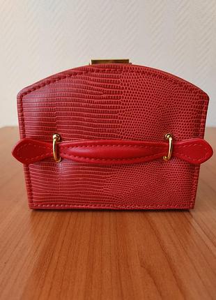 Шкатулка для хранения украшений