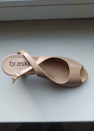 Босоніжки braska