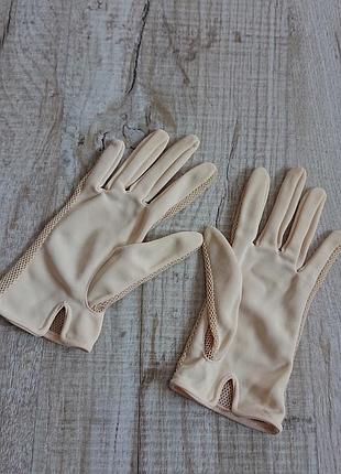 Шикарные винтажные атласные перчатки бежевые