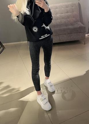 Блискучі лосіни s/xs від zara🖤