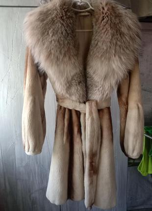 Норковая шуба с рысью. италия . mink .