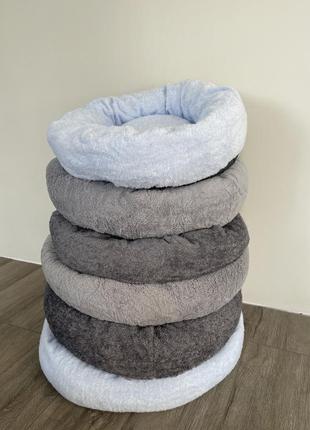 Лежак круглий для котів та собак розмір м колір графіт3 фото