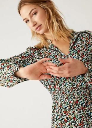 Платье в цветочный принт m&s натуральный состав вискоза размер 20