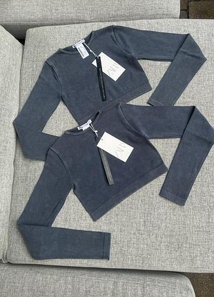 Крутой базовый топ в рубчик серый индиго