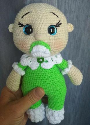 Кукла пупс связан крючком