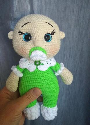 Кукла пупс связан крючком