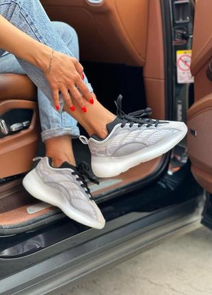 Трендовые кроссовки4 фото