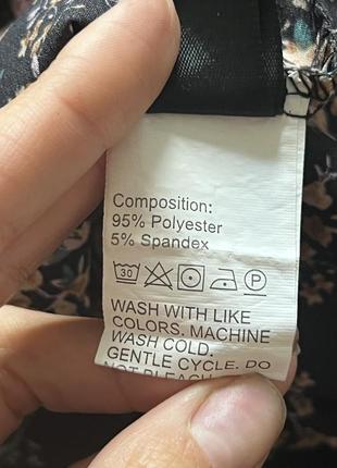 Платье shein легкий темный низ черный туловище, низ в цветы m длина 112 по бокам есть разрезы