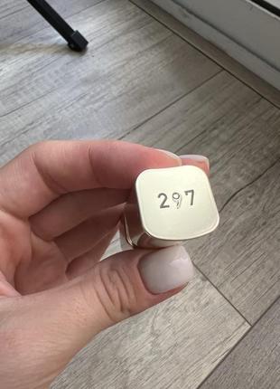 Помада червона яскрава l’oréal 297 red passion