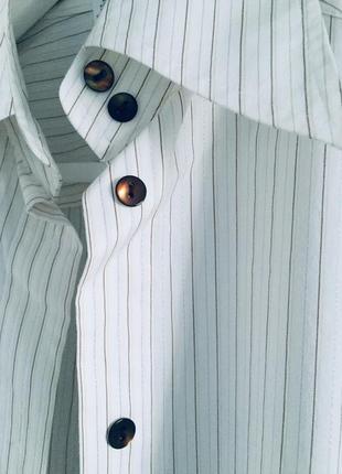 Офисная рубашка с высоким воротом и длинным рукавом