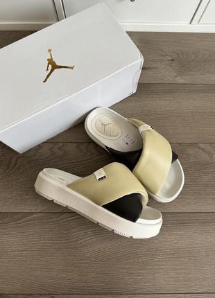 Jordan modero women's slide sales