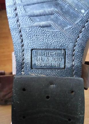 Кожаные котелки, ковбойские сапоги boulet