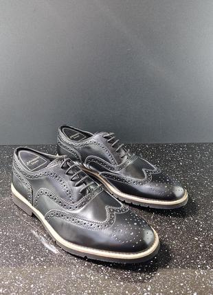 Туфлі clarks. розмір 42, 27.5 см. нові.