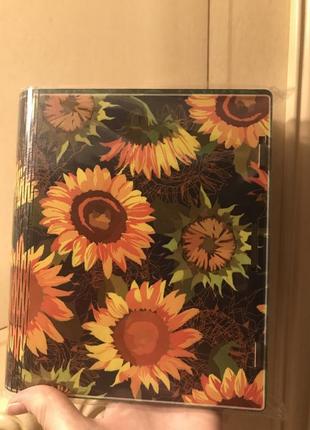 Подарочная коробка