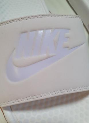 Оригінальні шльопанці nike benassi just do it.