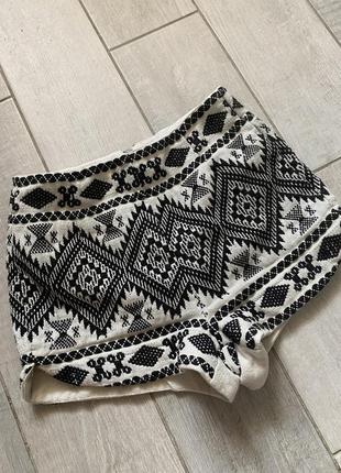 Короткие шорты mango