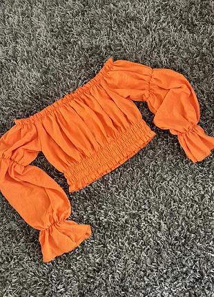 Топ, блуза с объемными рукавами открытыми плечами