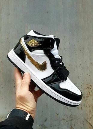 Nike air jordan 1 mid  •patent golden black• 36