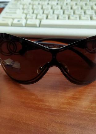 Нові сонцезахисні окуляри polarized