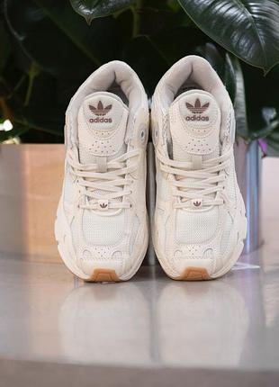 Кросівки в стилі adidas astir