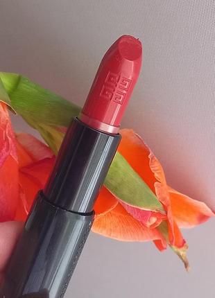 Givenchy rouge interdit глянцева помада