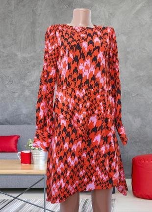 Яркое платье , модный принт topshop