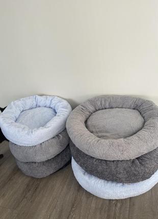Лежанка кругла для котів та собак мʼяка сірий колір розмір м3 фото
