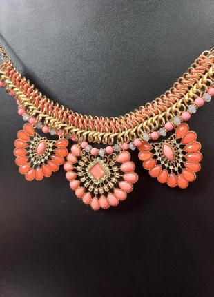 Кольє в етнічному стилі.