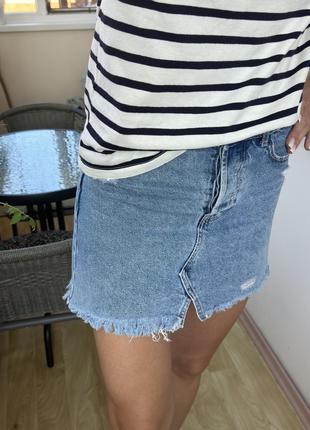 Bershka! модна джинсова спідниця! розмір xs (34!)