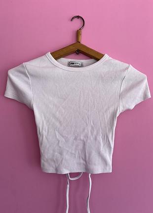 Топ белый в рубчик на завязках, открытая спина