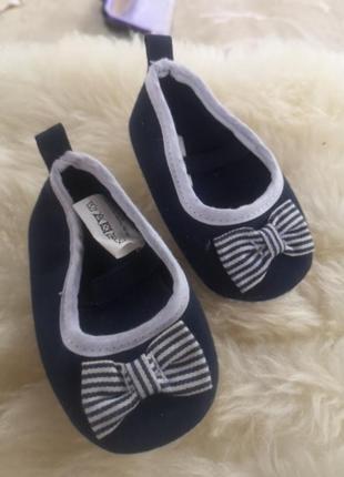 Пинетки на 6-12 месяцев тапочки туфельки обуви для малышей